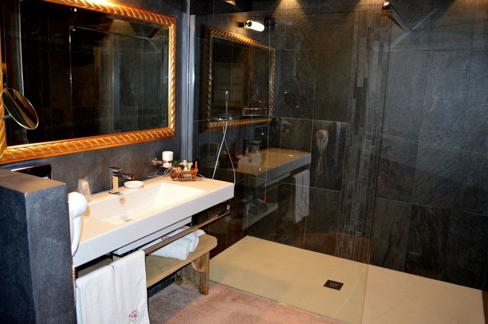 Hotel Chateau Blanc Ла Туил Екстериор снимка
