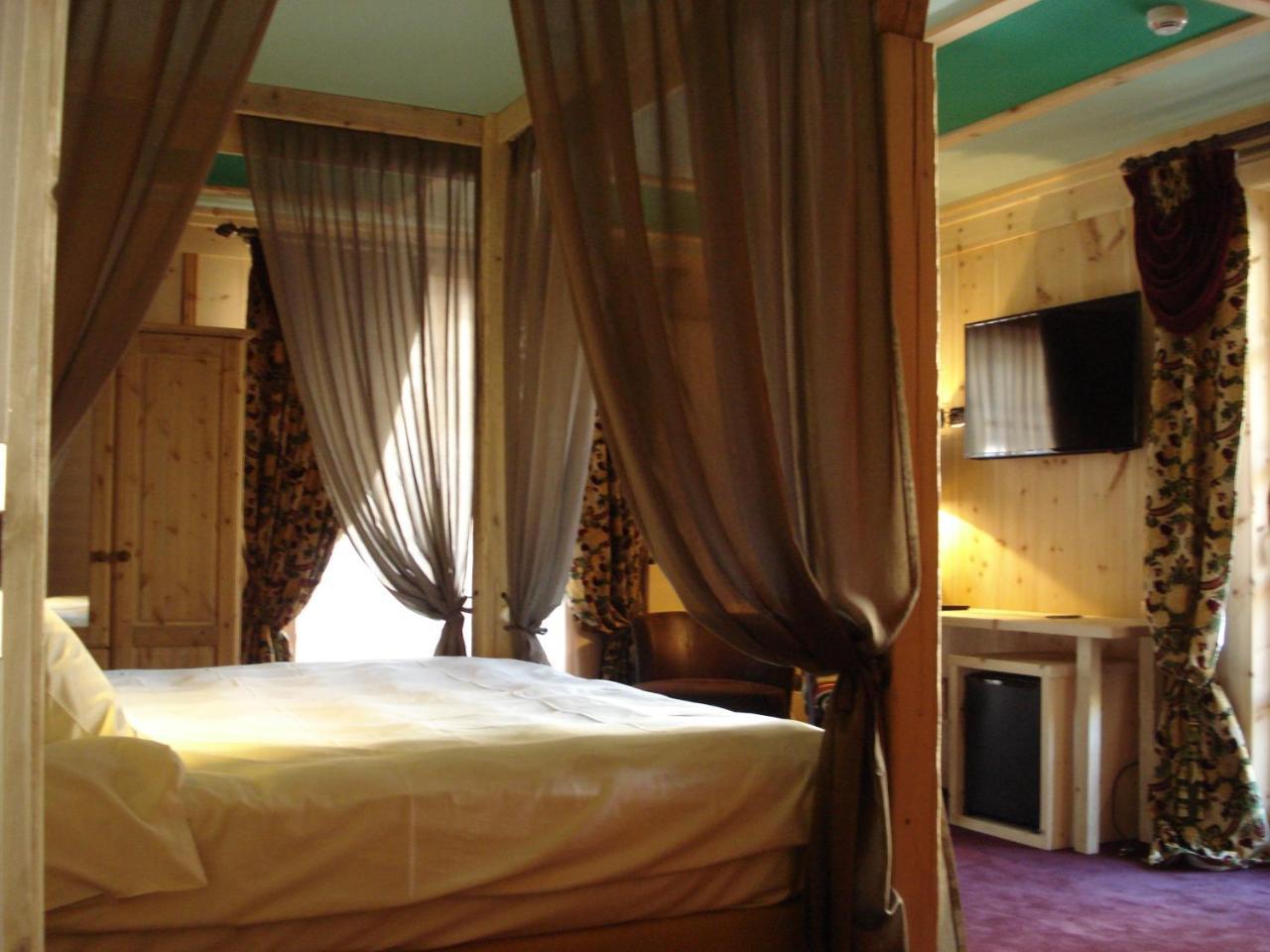 Hotel Chateau Blanc Ла Туил Екстериор снимка