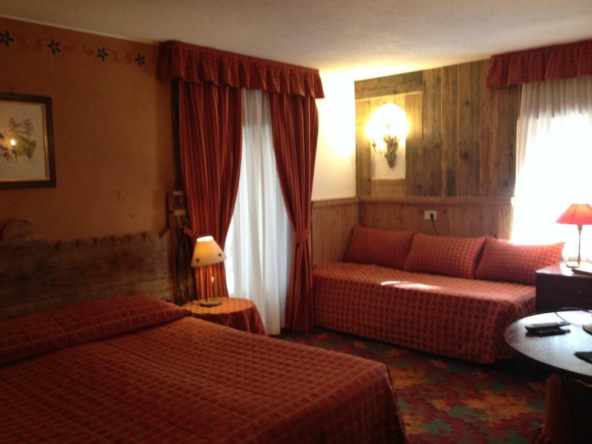 Hotel Chateau Blanc Ла Туил Екстериор снимка
